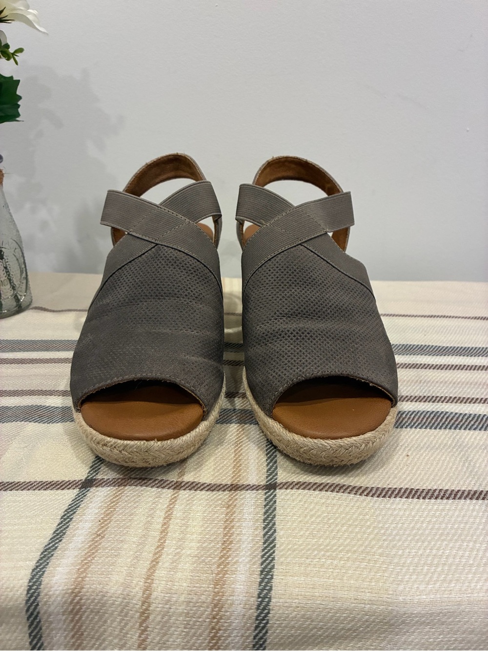 Sonoma Gray Open-Toe Espadrille Wedge Sandals